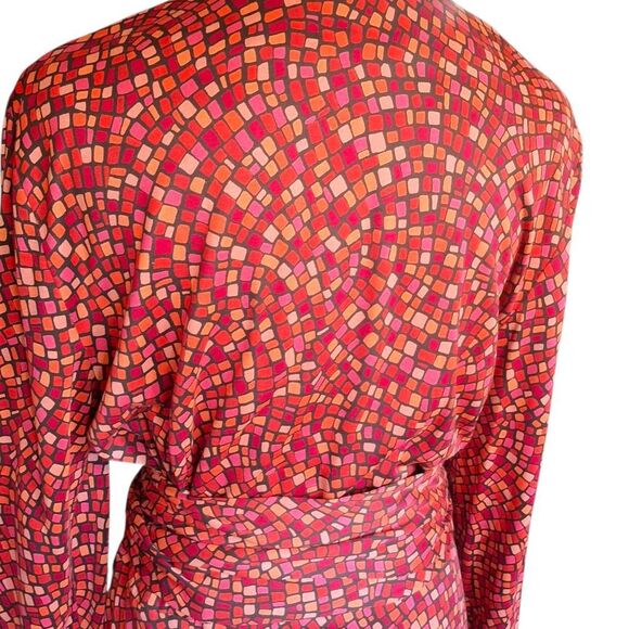 Vintage Deadstock DVF Silk Mosaic Print Wrap Dress – NWT w/ Saks Fifth Avenue Ta - Picture 6 of 11